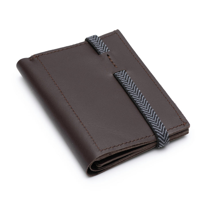 The Original | Brown leather wallet | Striped elastic strap