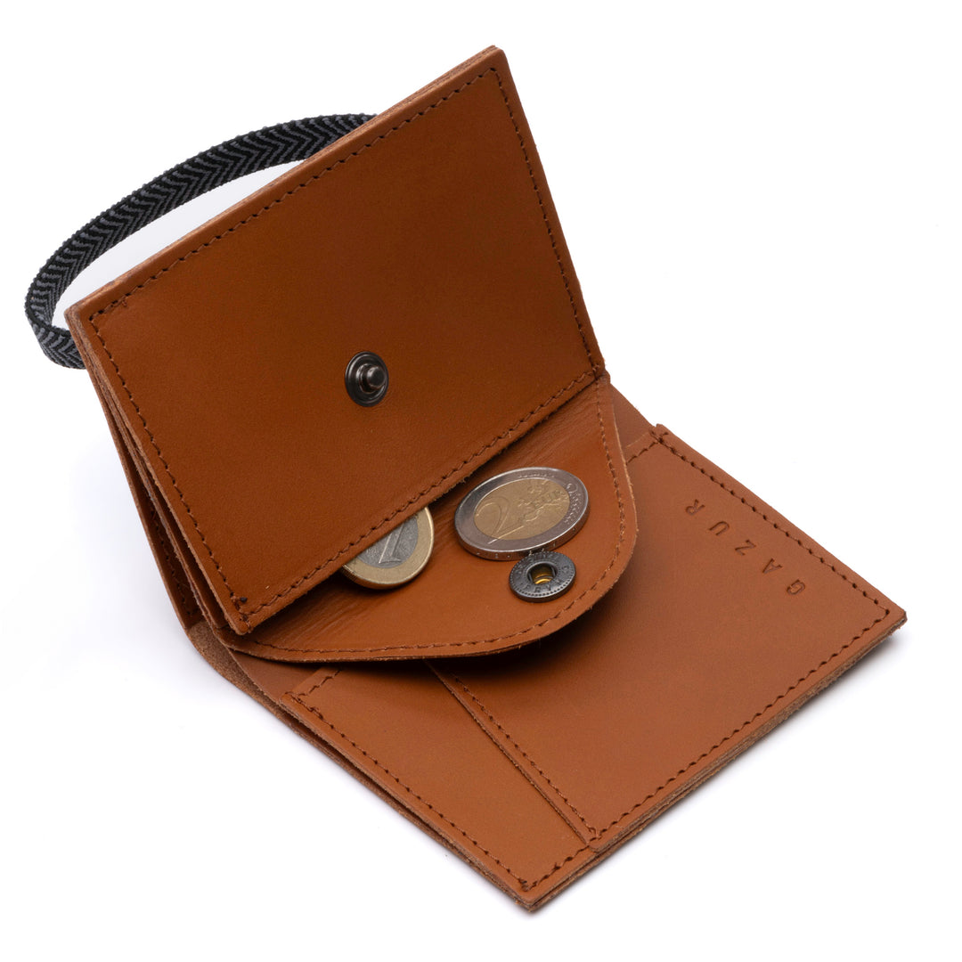 camel wallet with coin pocket