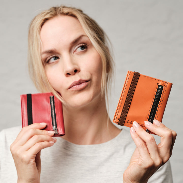 Zipper I Red leather wallet I Black elastic strap
