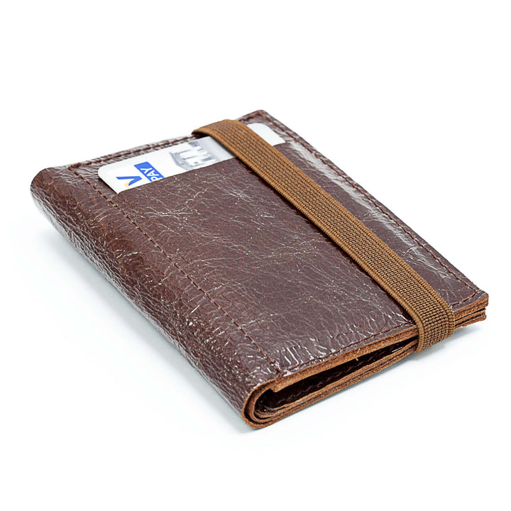 The Original | Burgundy leather wallet | Brown rubber band